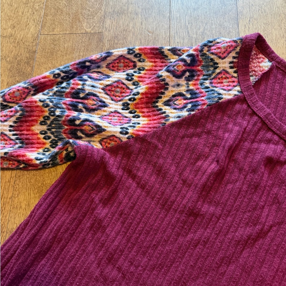 Honeyme Burgundy Raglan Top with Multicolor Printed Sleeves - Picture 3 of 3